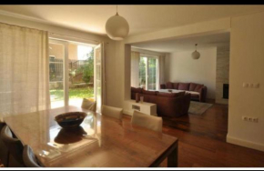Three Bedroom Family Home with Garden